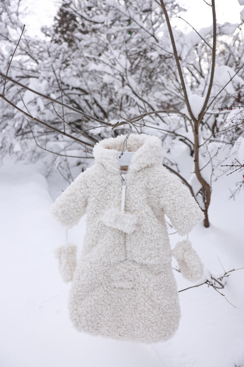Mantel Sherpa Teddy Bunting - Off White Mantel Sherpa Teddy Bunting - Off White
