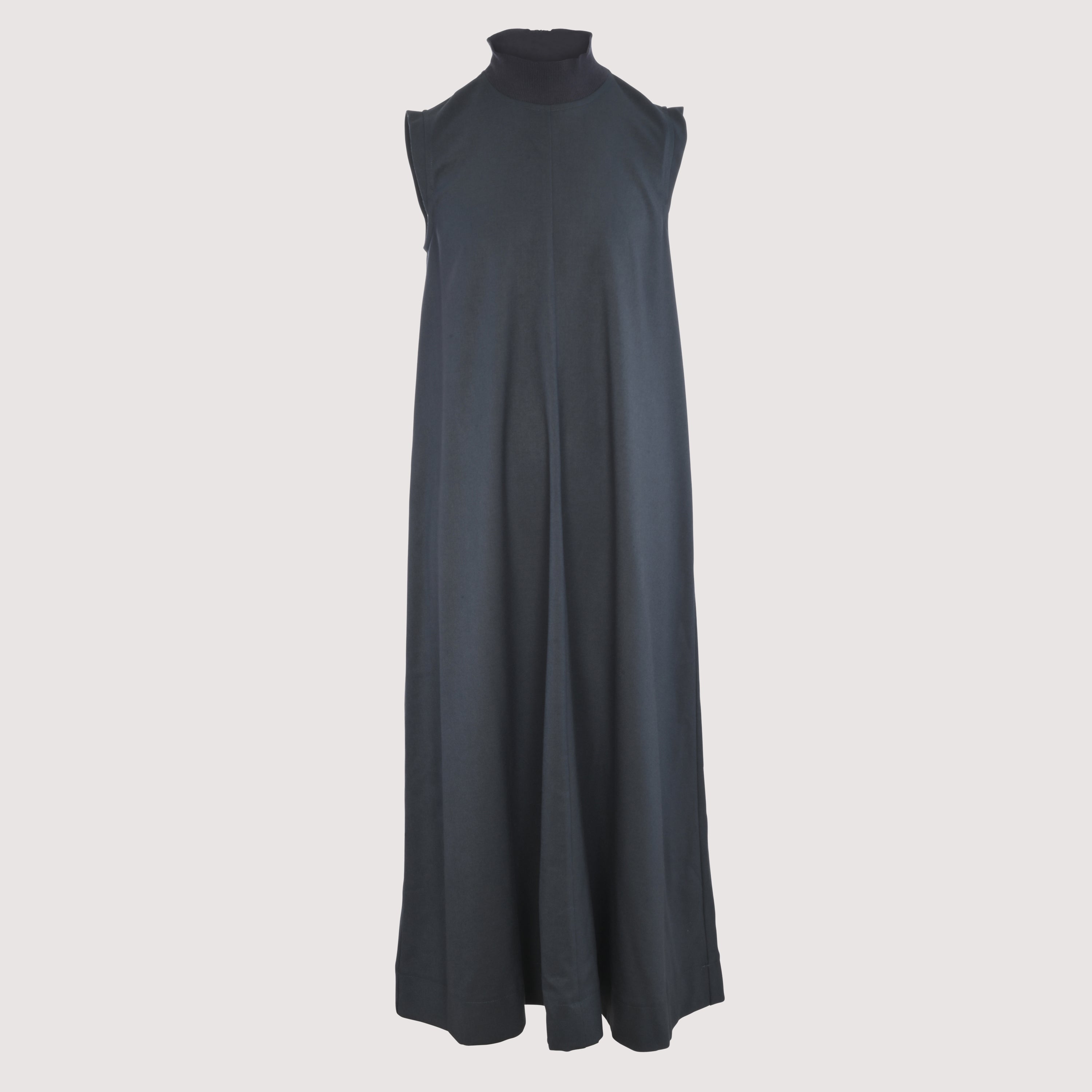 Minimal Blue Salem Jumper