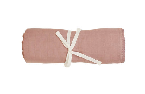 Kipp Pink Scallop Swaddle