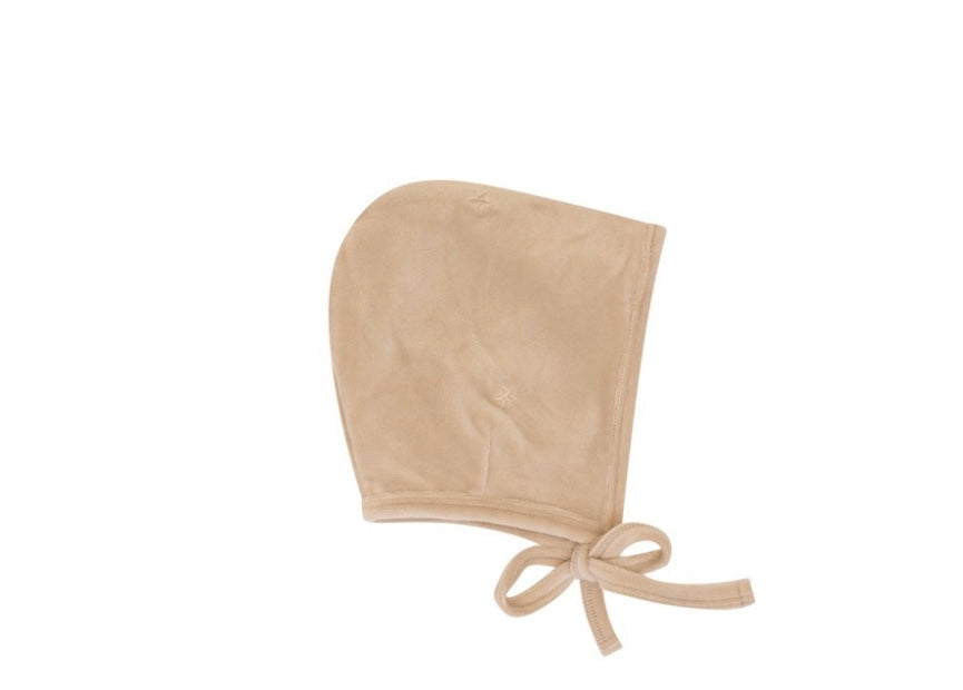 Kipp Natural Embroidered Star Footie & Bonnet Set